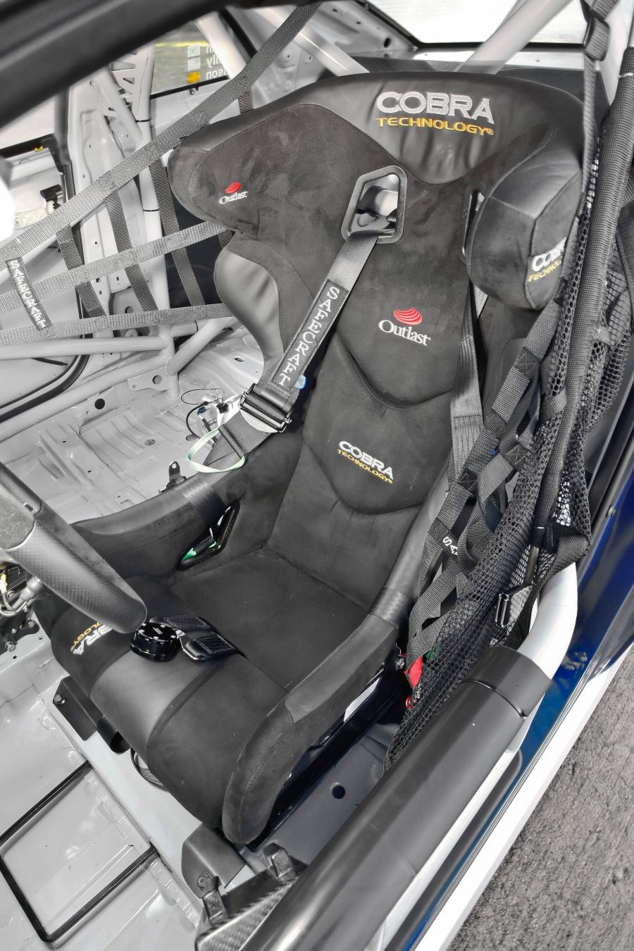  Kia Forte Koup Grand-Am Race Car 2010 года  (фото 4 из 20)
